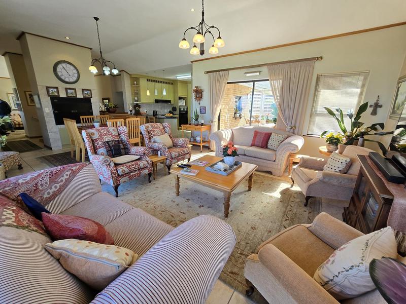 3 Bedroom Property for Sale in Glentana Western Cape